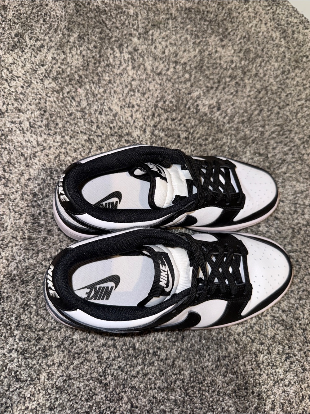 Nike Black and White Low-Top Dunks - Picture 8 of 9